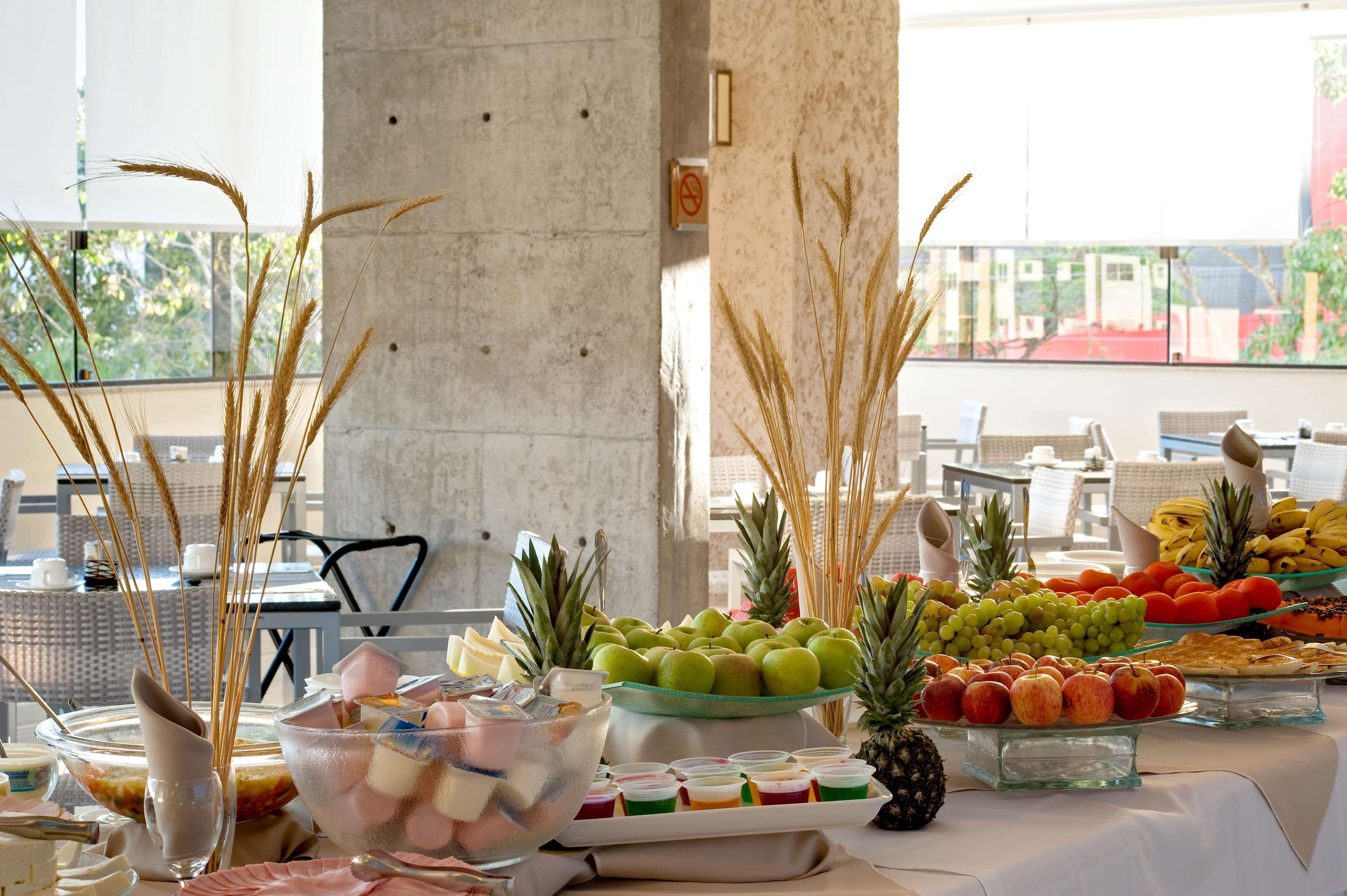 Best Western Suites Le Jardin Caldas Novas Εξωτερικό φωτογραφία